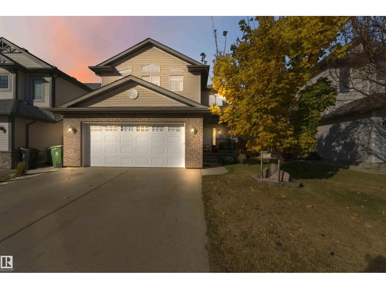 Property Photo:  102 Boxwood Bn  AB T8L 0B8 