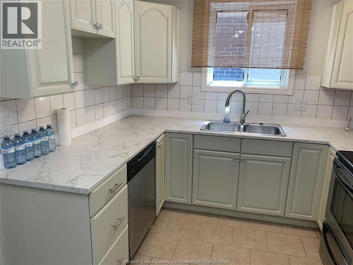 Property Photo:  1340 Cottage Place  ON N8S 4H7 