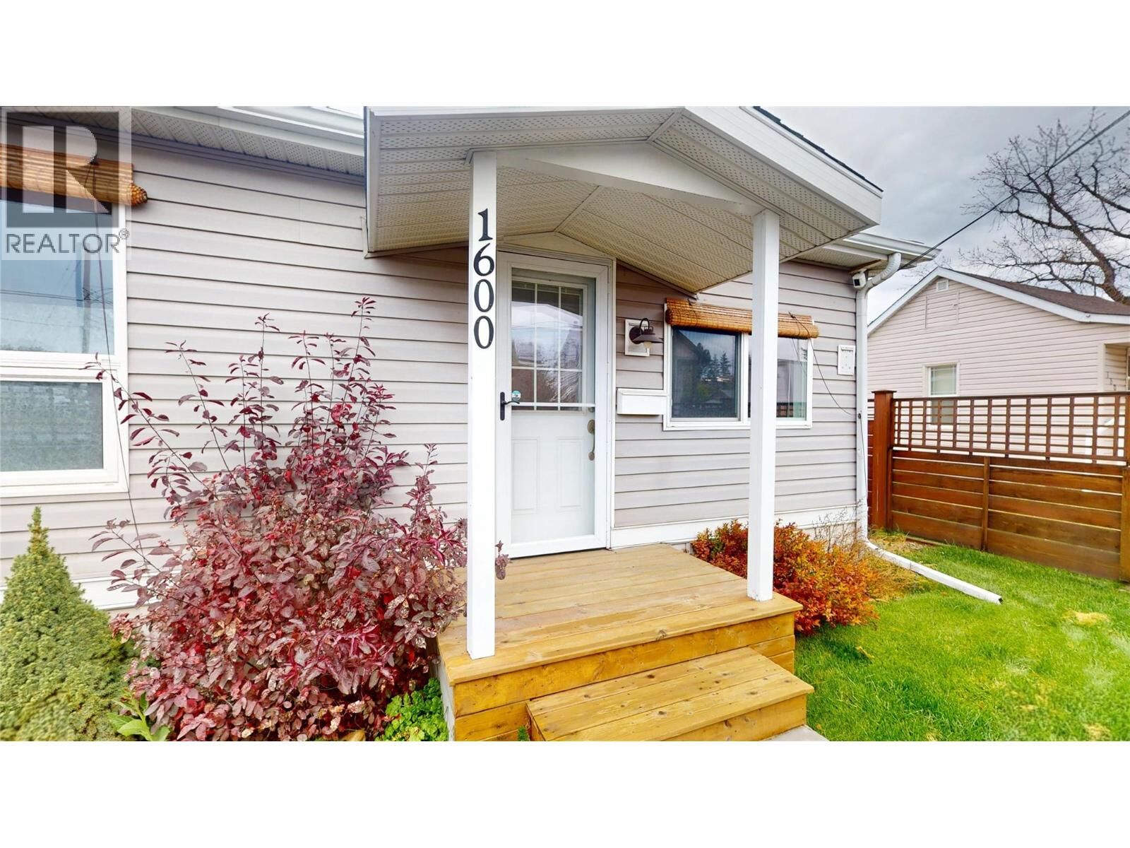 Property Photo: 1600 4th Street North BC V1C 3L7