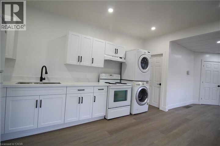 Photo de la propriété:  313 North Wentworth Street North A  ON L8L 5V9 