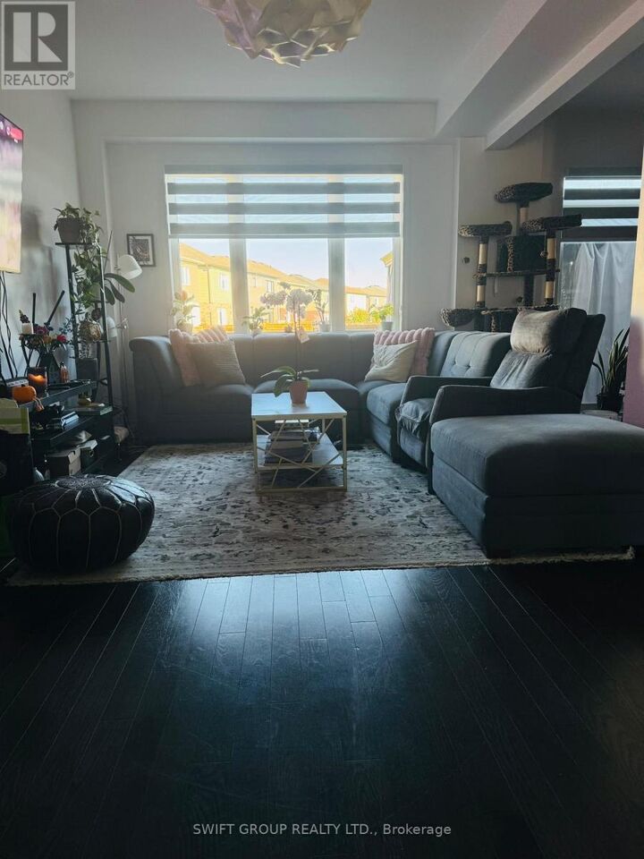 Property Photo:  78 Beauchamp Drive  ON N1S 0B9 
