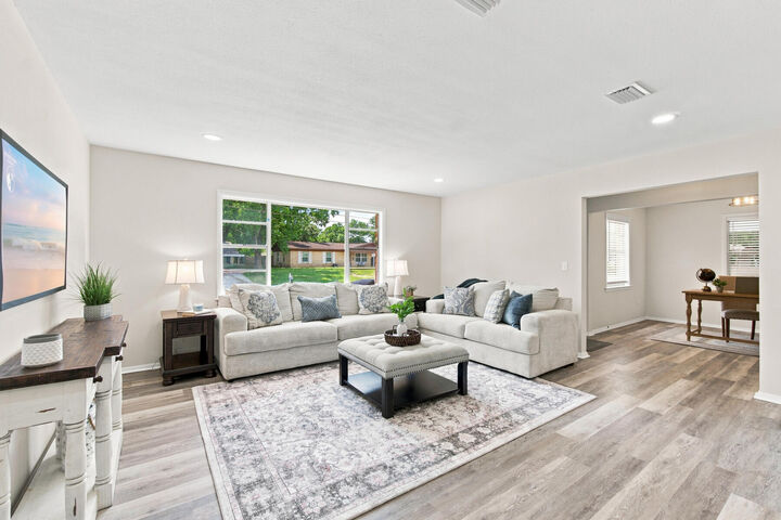 Property Photo:  225 NW Bayou Woods Drive  FL 32548 