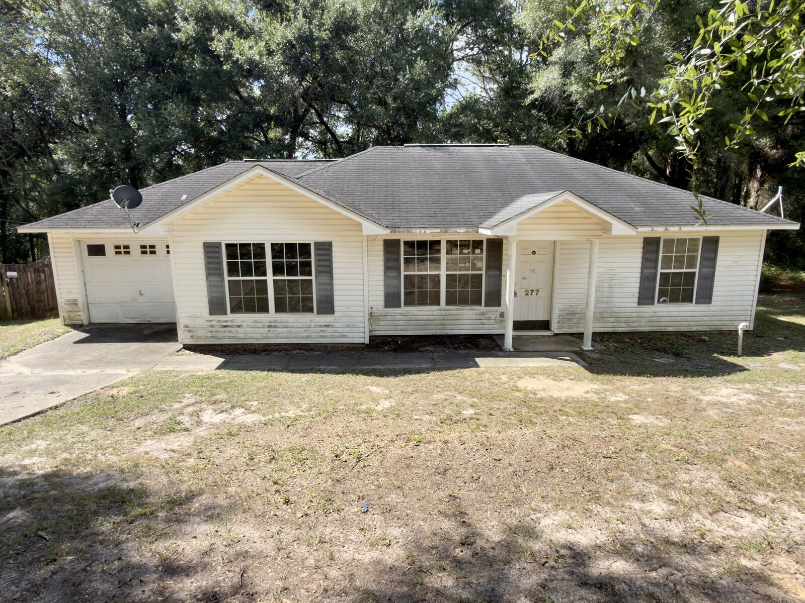 Property Photo: 277 Panama Drive FL 32536