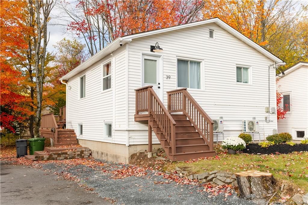 Property Photo:  39 Murray Avenue  NB E3A 3Y6 