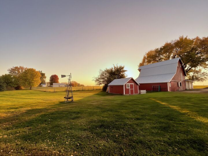 Property Photo: 38956 County Road 24 MN 56087