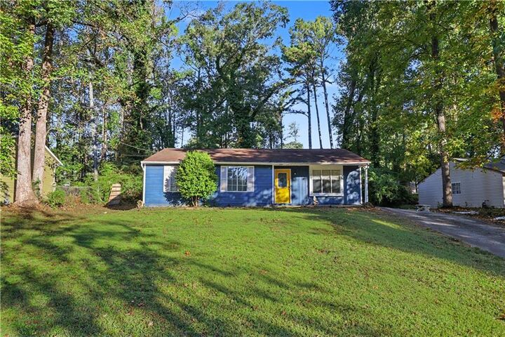 Property Photo: 1024 Sandune Drive GA 30093