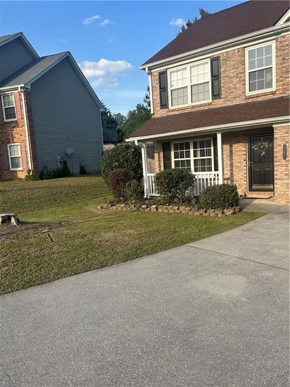 Property Photo:  922 Thorny Lane  GA 30017 
