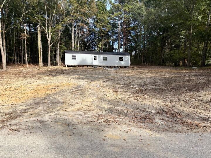 Property Photo: 515 Susan Drive GA 30180