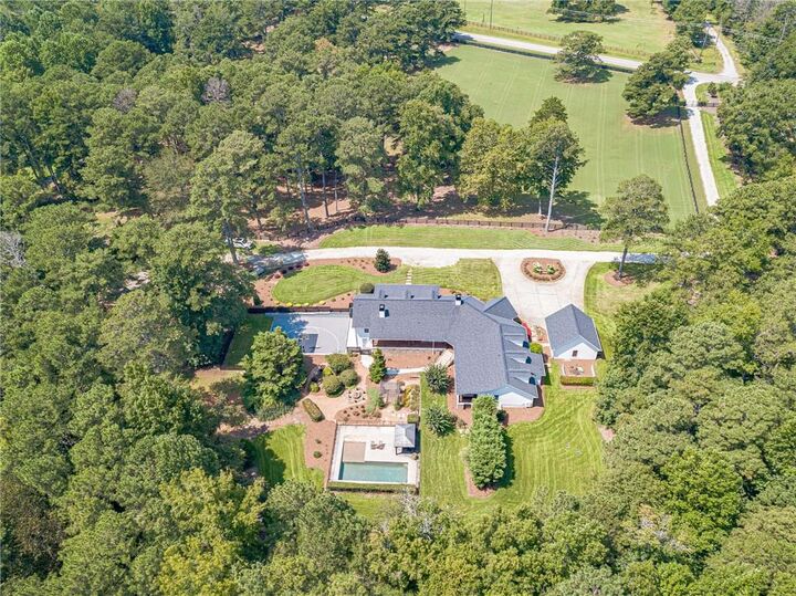 Property Photo: 9667 Ephesus Church Road GA 30180