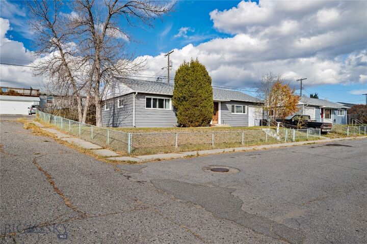 Property Photo: 735 11th MT 59701