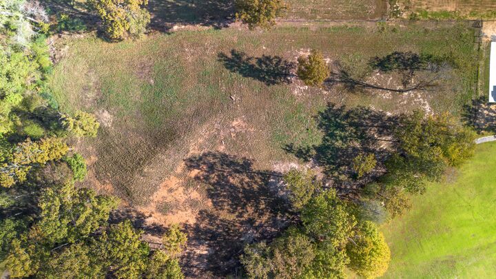 Property Photo:  300 Donald Holland Road  TN 37327 