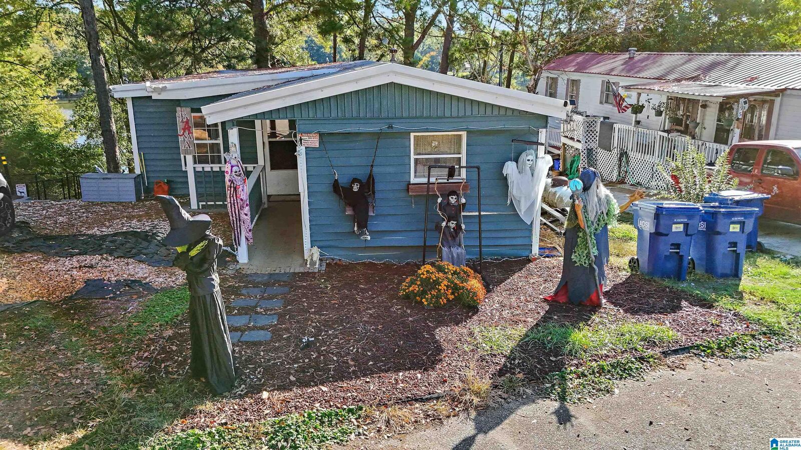 Property Photo:  85 Hollis Court Road  AL 35178 