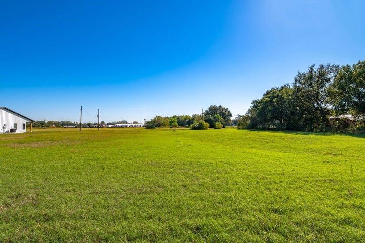 Property Photo: 4922 Avenue O TX 77510