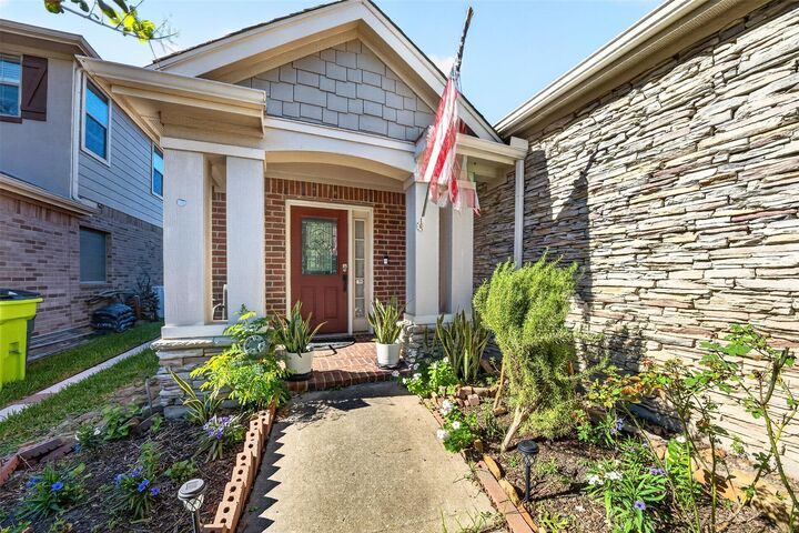 Property Photo: 18218 Westridge Bend Lane TX 77433