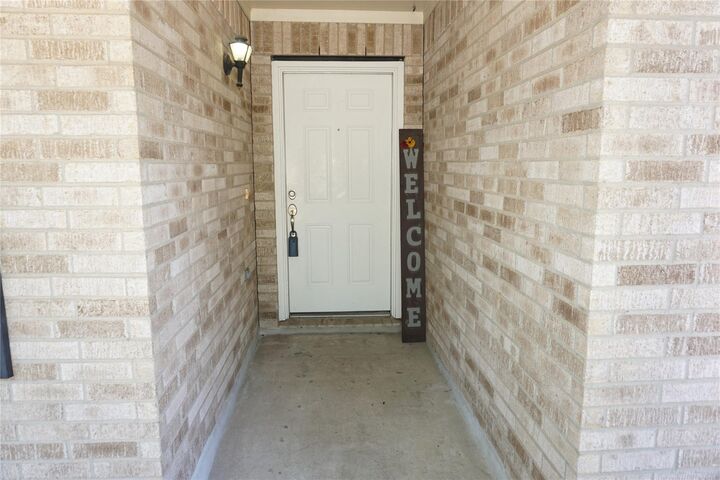 Property Photo: 14227 Willow Mountain Lane TX 77047
