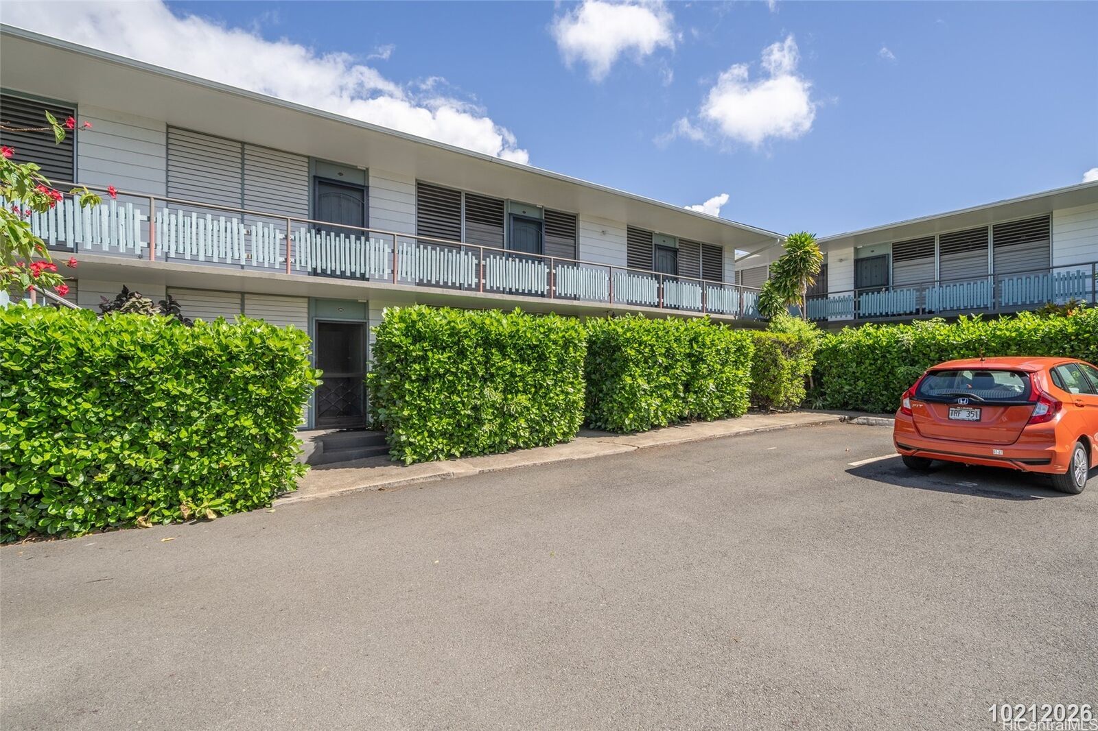 Property Photo: 3810 Leahi Avenue 102 HI 96815