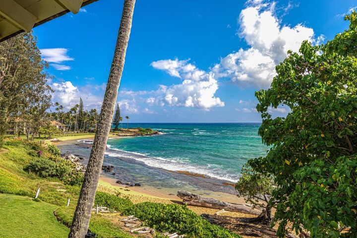 Property Photo: 380 Papaloa Rd 2 HI 96746