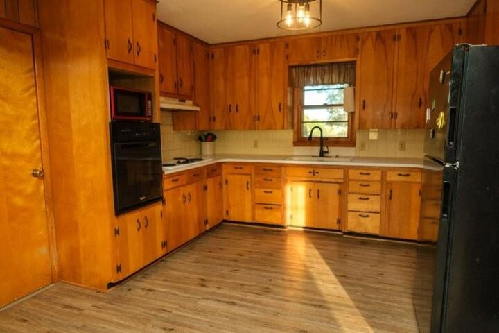 Property Photo: 616 J Street MO 64739