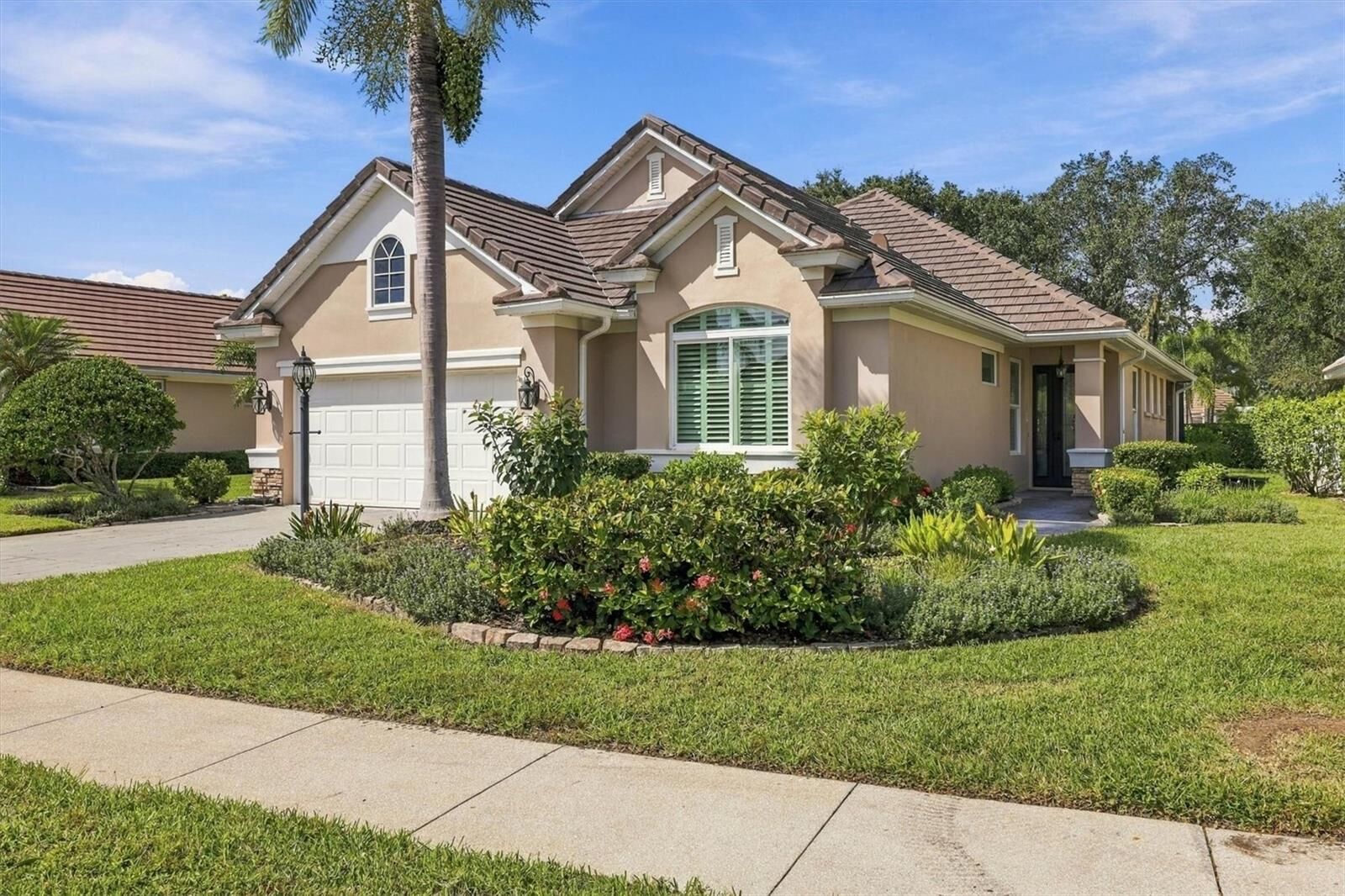 Property Photo:  7808 Heritage Classic Court  FL 34202 