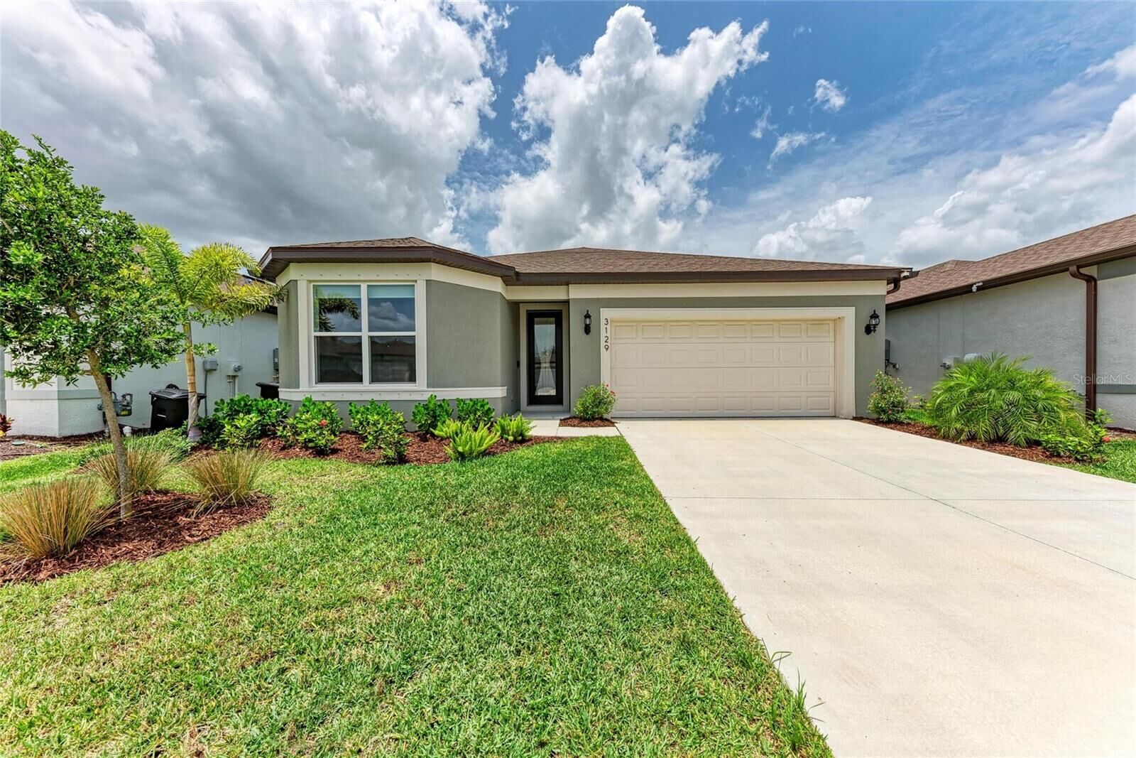 Property Photo:  3129 61st Terrace E  FL 34222 