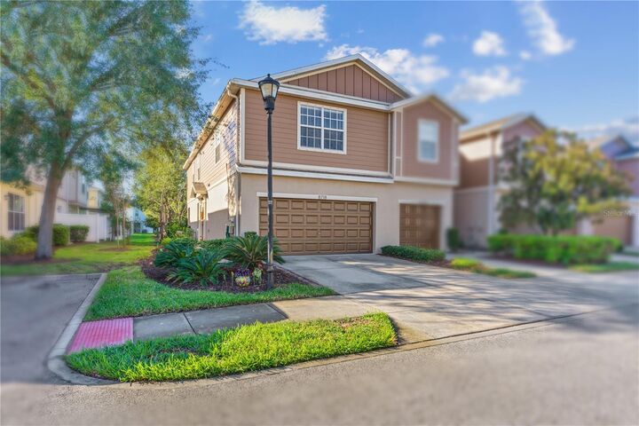 Property Photo: 8718 Turnstone Haven Place FL 33619