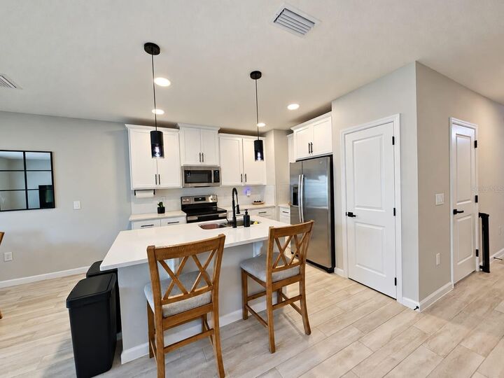 Property Photo: 4464 Campsite Loop FL 32824