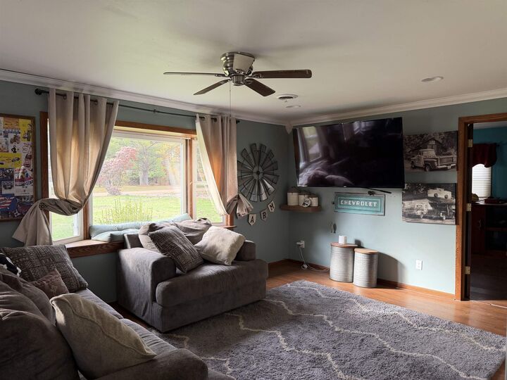 Property Photo:  4903 E Valley Road  MI 48858 