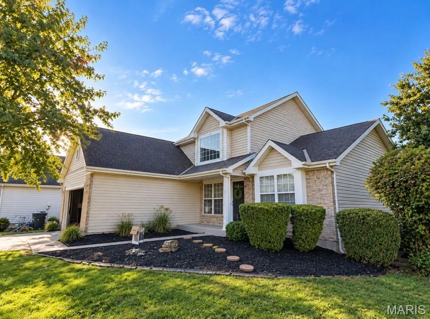 Property Photo: 16312 Hampden Place MO 63034