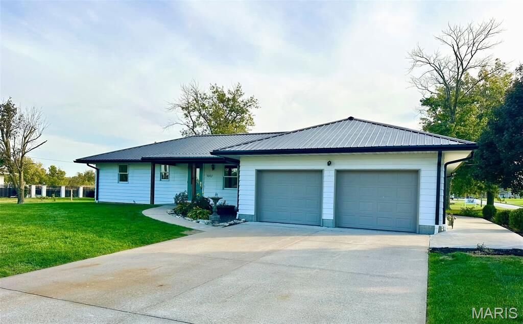 Property Photo: 1017 Pocahontas Avenue MO 63461