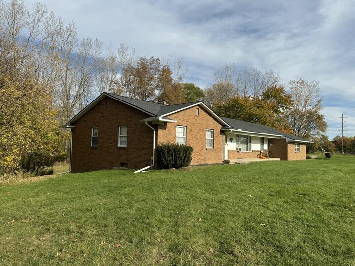 Property Photo:  2800 NW Bristol Avenue NW  MI 49544 