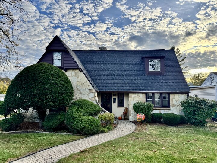 Property Photo:  420 Mack Street  IL 60435 