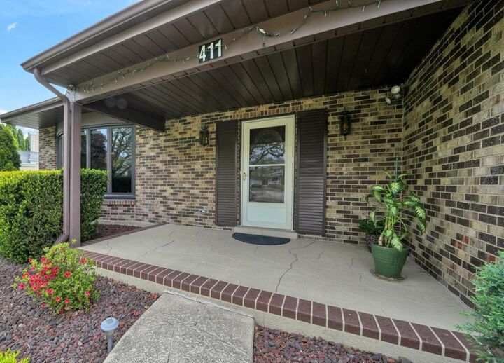 Property Photo: 411 Arlington Avenue IL 60559
