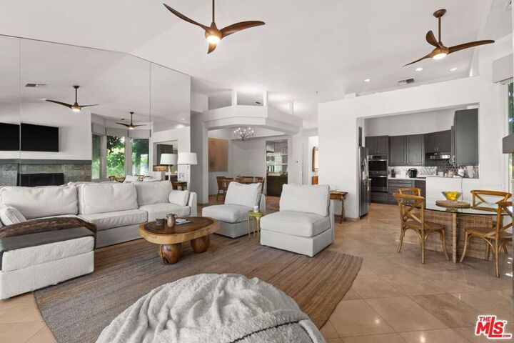 Property Photo: 47145 Via Lorca CA 92253