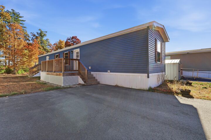 Property Photo:  33 Cedarwood Drive  ME 04049 