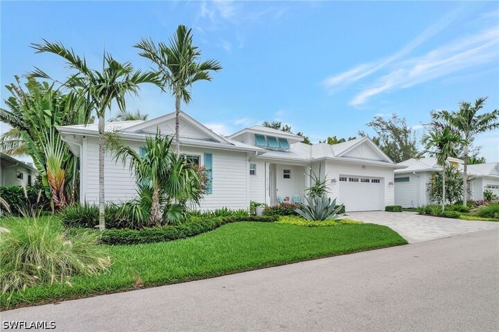 Property Photo: 2120 Curtis Street FL 34112