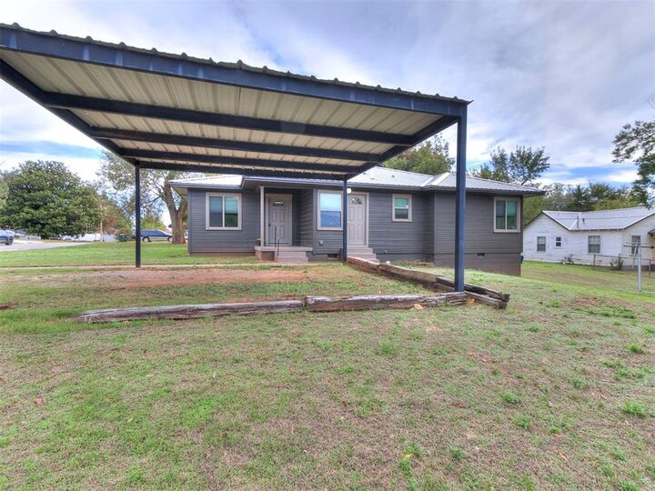 Property Photo: 715 W Wisconsin Avenue OK 73018