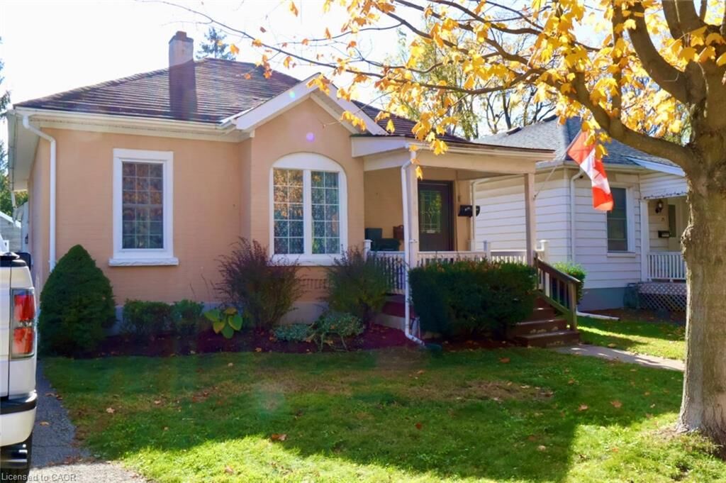 Property Photo:  27 Pollock Avenue  ON N1R 2A9 