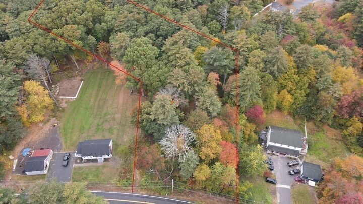 Property Photo:  60 Brookdale Rd  NH 03079 