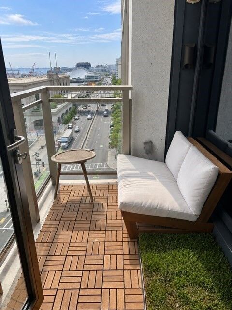 Property Photo:  133 Seaport Blvd 1016  MA 02210 