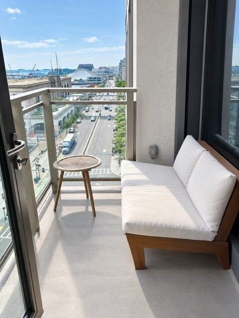 Property Photo:  133 Seaport Blvd 1016  MA 02210 