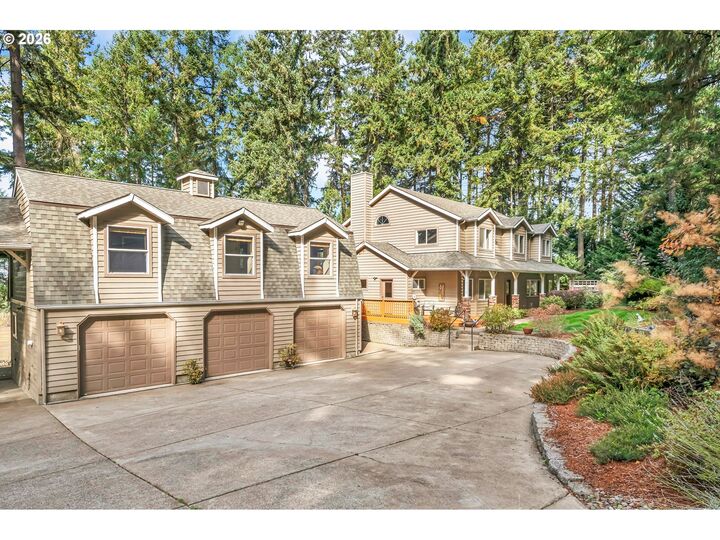 Property Photo: 85520 Appletree Ct OR 97405