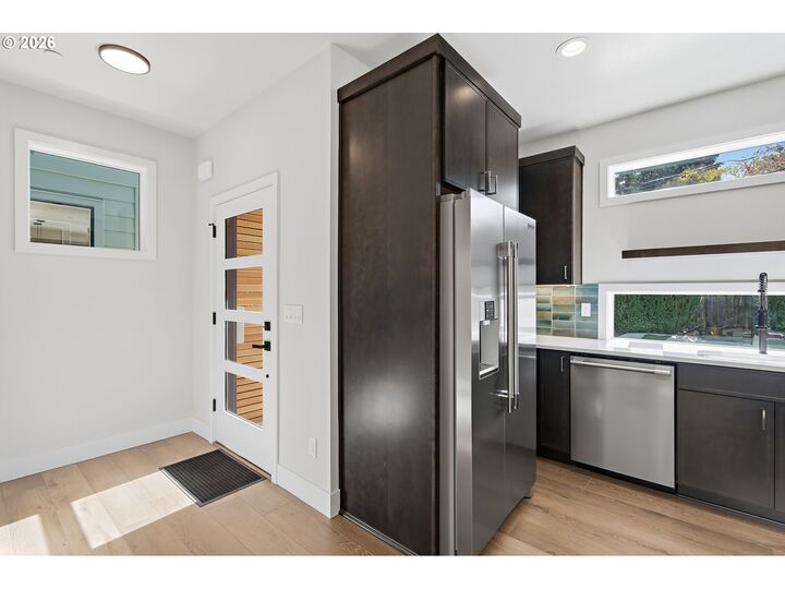 Property Photo: 5125 SE Ankeny St OR 97215