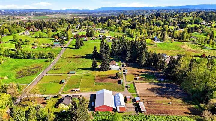 Property Photo:  7325  65th Avenue SE  WA 98290 