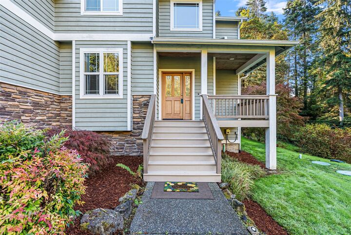 Property Photo:  16336  Reitan Road NE  WA 98110 
