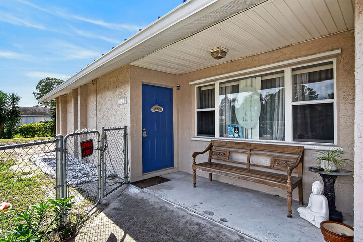 Property Photo:  4652 SE Edison Avenue  FL 34997 