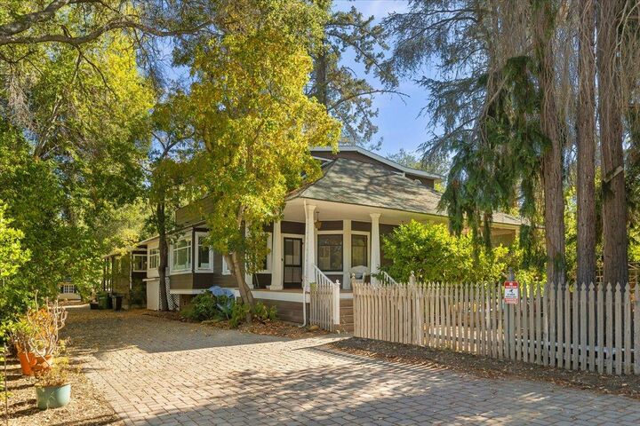 Property Photo:  15550 Glen Una Drive  CA 95030 