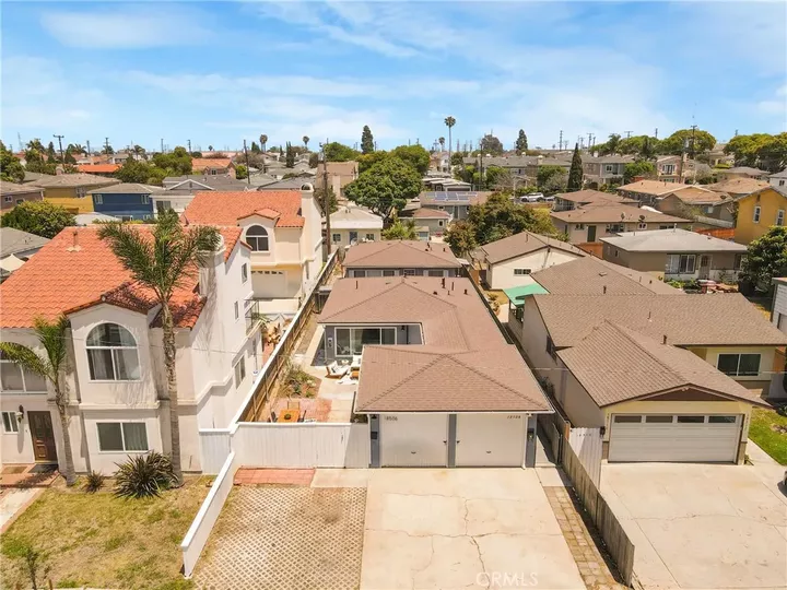 Property Photo:  18508 Kingsdale Avenue  CA 90278 