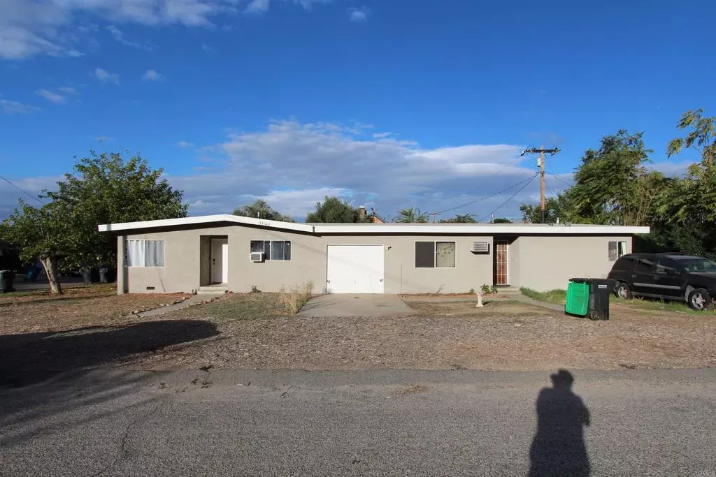 Property Photo:  33140 Lorimer Street  CA 92530 
