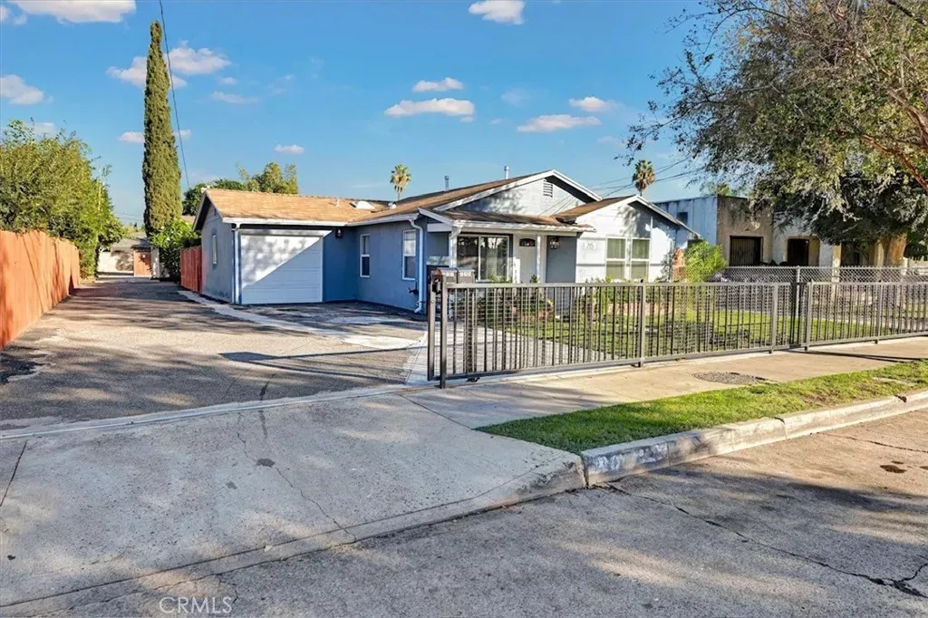 Property Photo: 215 N McClay Street CA 92701