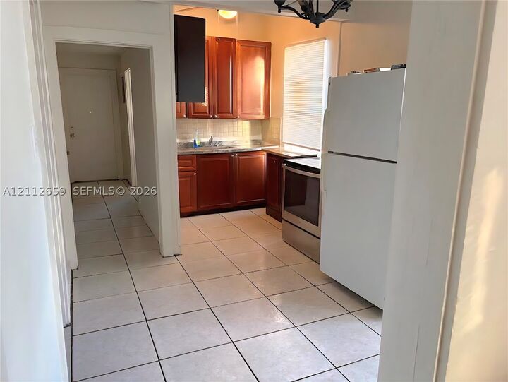 Property Photo:  412 N Dixie Hwy  FL 33460 